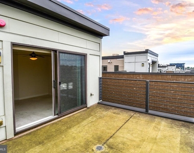 16301 Columbus Avenue - Photo Thumbnail 35