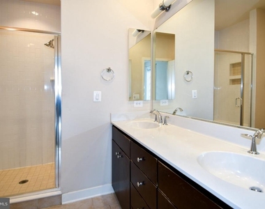 16301 Columbus Avenue - Photo Thumbnail 22