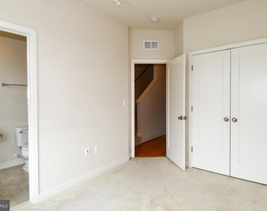 16301 Columbus Avenue - Photo Thumbnail 26