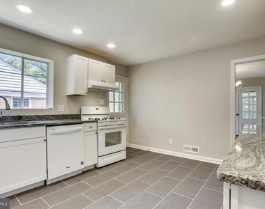 3303 Winnett Road - Photo Thumbnail 8