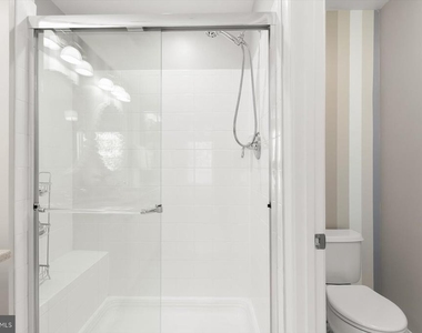 7207 Phelps Hill Court - Photo Thumbnail 28