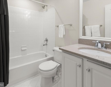 7207 Phelps Hill Court - Photo Thumbnail 31