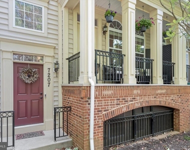 7207 Phelps Hill Court - Photo Thumbnail 2