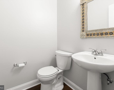 7207 Phelps Hill Court - Photo Thumbnail 19