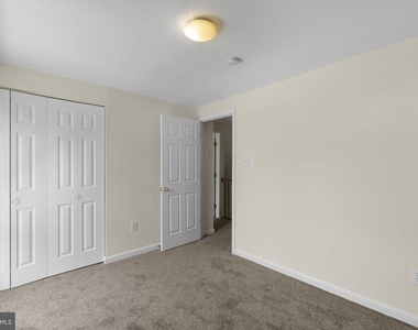 10289 Daystar Court - Photo Thumbnail 15