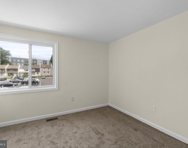 10289 Daystar Court - Photo Thumbnail 17