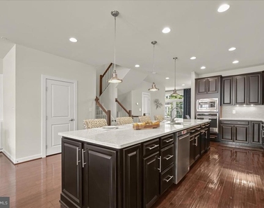 11285 Terrace Lane - Photo Thumbnail 12