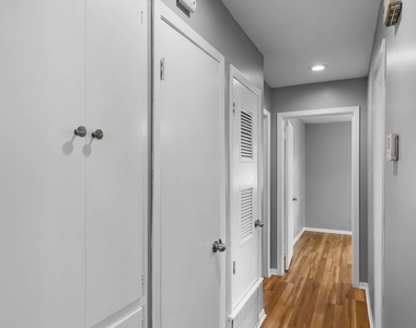 2205 Lanier Dr - Photo Thumbnail 8