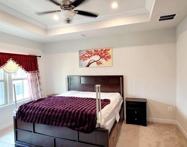 8667 Shady Pines Drive - Photo Thumbnail 12