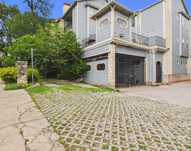 3111 Tom Green St - Photo Thumbnail 23