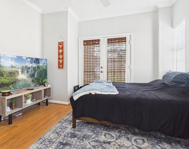3111 Tom Green St - Photo Thumbnail 14