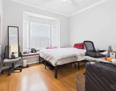 3111 Tom Green St - Photo Thumbnail 7