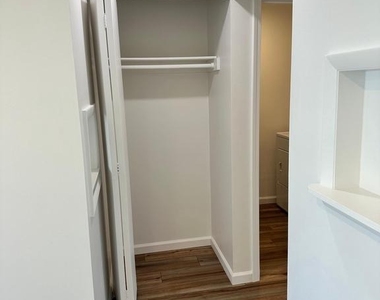 7044 Basswood Road - Photo Thumbnail 15