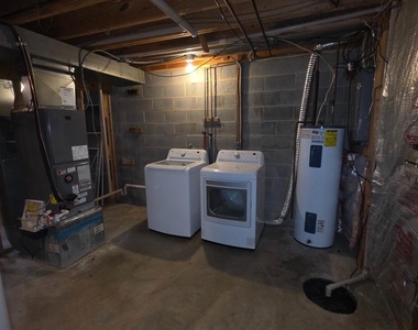 1758 Springfield Lane - Photo Thumbnail 14