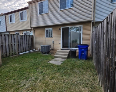 1758 Springfield Lane - Photo Thumbnail 30