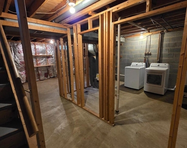 1758 Springfield Lane - Photo Thumbnail 12
