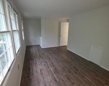 1758 Springfield Lane - Photo Thumbnail 24