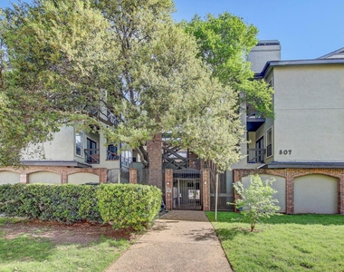 807 W 25th St - Photo Thumbnail 25