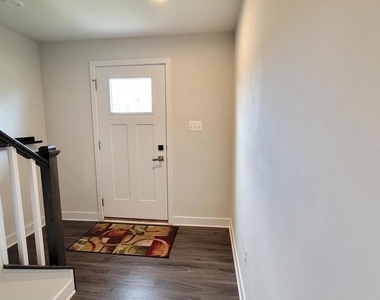 8663 Shady Pines Drive - Photo Thumbnail 2
