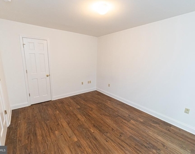 802 Travers Street - Photo Thumbnail 27