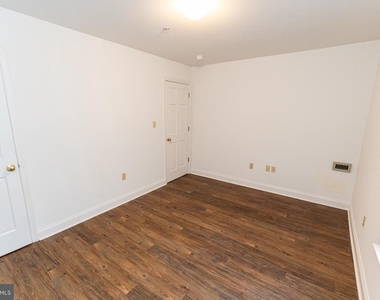 802 Travers Street - Photo Thumbnail 22