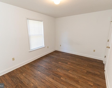802 Travers Street - Photo Thumbnail 20
