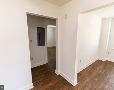 804 Travers Street - Photo Thumbnail 13