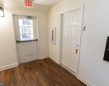 804 Travers Street - Photo Thumbnail 1