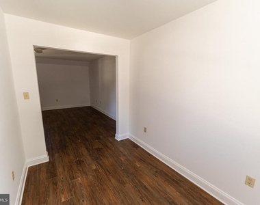 804 Travers Street - Photo Thumbnail 8