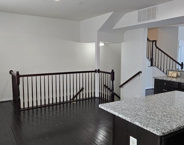 12298 Sandstone Street - Photo Thumbnail 2