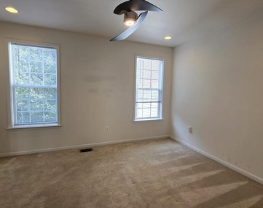 12298 Sandstone Street - Photo Thumbnail 11