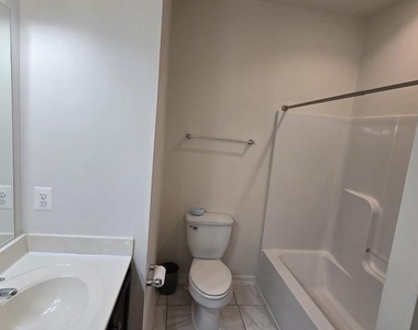 12298 Sandstone Street - Photo Thumbnail 9