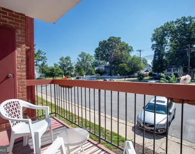 327 Saint Marys Avenue - Photo Thumbnail 7