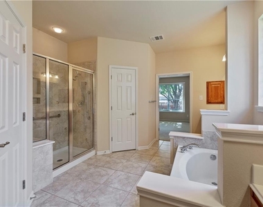 2405 Speidel Dr - Photo Thumbnail 30