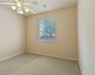2405 Speidel Dr - Photo Thumbnail 32