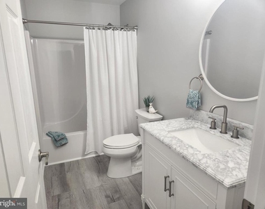 21-b Owens Landing Court - Photo Thumbnail 16