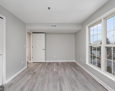 21-b Owens Landing Court - Photo Thumbnail 19