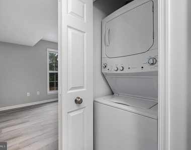 21-b Owens Landing Court - Photo Thumbnail 17