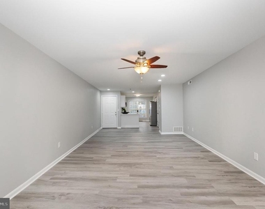 21-b Owens Landing Court - Photo Thumbnail 9