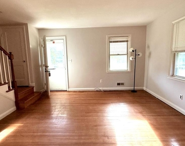 1717 Northview Road - Photo Thumbnail 13