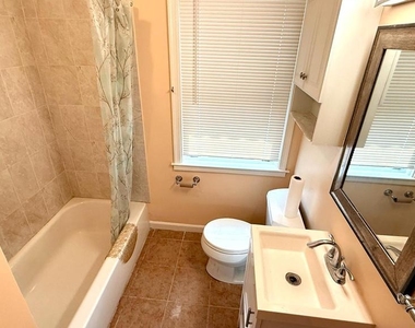 1717 Northview Road - Photo Thumbnail 3