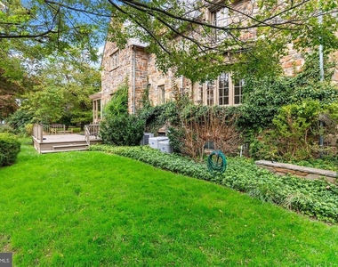 7704 Crossland Road - Photo Thumbnail 57