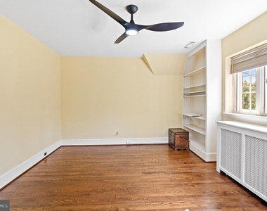 7704 Crossland Road - Photo Thumbnail 34