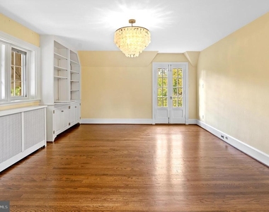 7704 Crossland Road - Photo Thumbnail 26