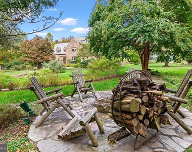 7704 Crossland Road - Photo Thumbnail 60