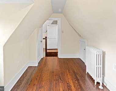 7704 Crossland Road - Photo Thumbnail 42