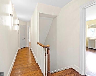 7704 Crossland Road - Photo Thumbnail 24