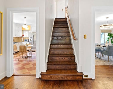 7704 Crossland Road - Photo Thumbnail 23