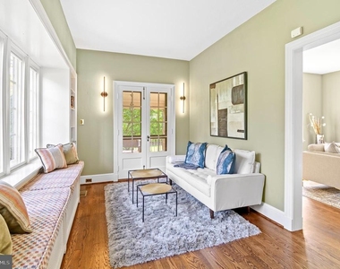 7704 Crossland Road - Photo Thumbnail 11