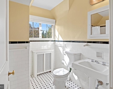 7704 Crossland Road - Photo Thumbnail 41